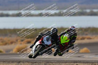 media/Dec-18-2022-SoCal Trackdays (Sun) [[8099a50955]]/Turn 14 (940am)/